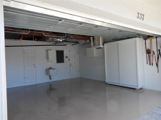 337 1ST STREET W, Tierra Verde, FL 33715