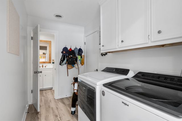 809 Woodland West Drive, Woodway, TX 76712