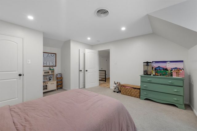 809 Woodland West Drive, Woodway, TX 76712