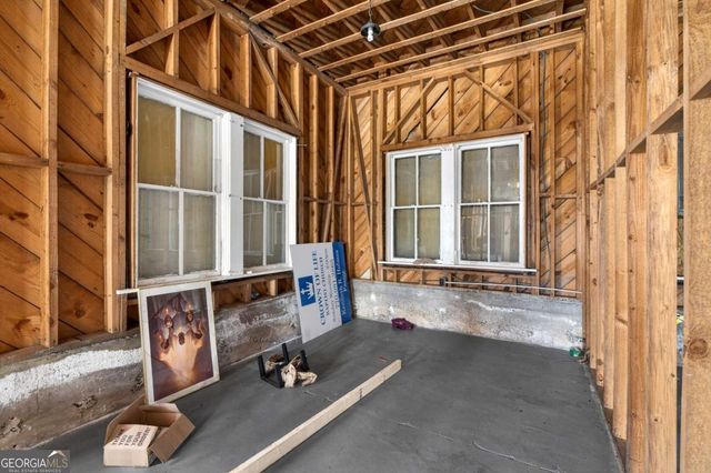 669 Dill Avenue SW, Atlanta, GA 30310