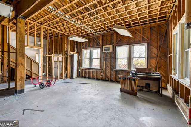 669 Dill Avenue SW, Atlanta, GA 30310