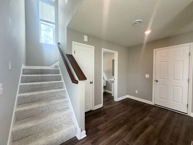 21820 Wisteria Way, Farmington, MN 55024
