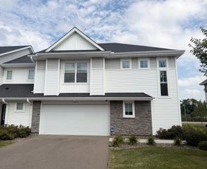 21820 Wisteria Way, Farmington, MN 55024
