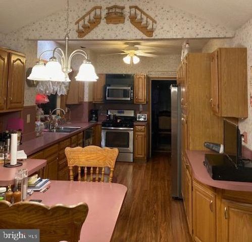 213 GARNET ST, Carneys Point, NJ 08069