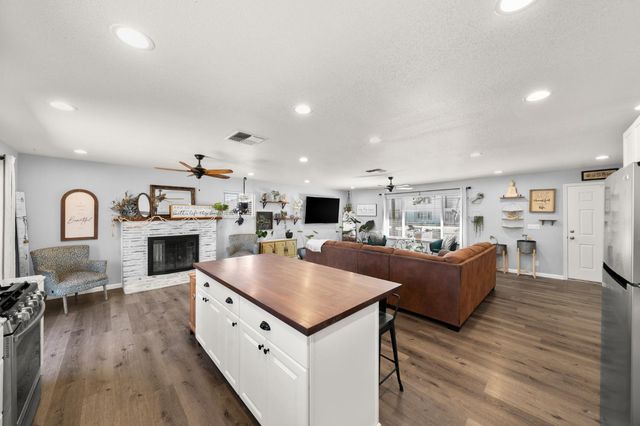 379 Bird St, Yuba City, CA 95991