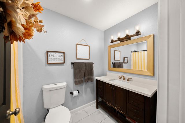 379 Bird St, Yuba City, CA 95991