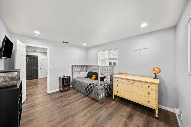 379 Bird St, Yuba City, CA 95991