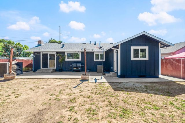 379 Bird St, Yuba City, CA 95991