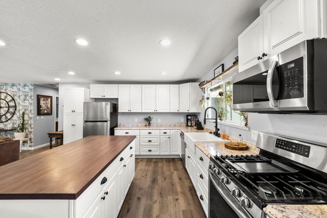 379 Bird St, Yuba City, CA 95991