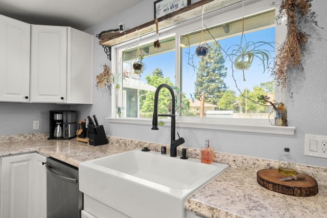 379 Bird St, Yuba City, CA 95991