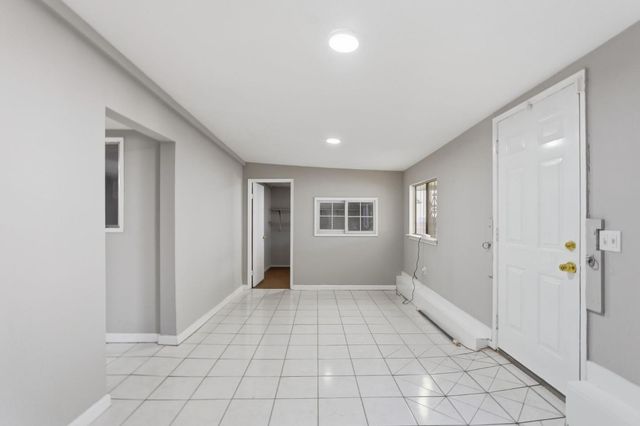 2801 Bartlett Street, Oakland, CA 94602