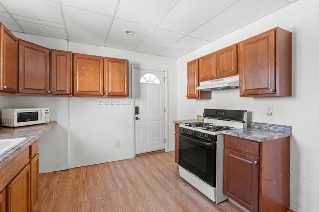 914 Denner Street, Kalamazoo, MI 49006