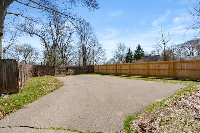 914 Denner Street, Kalamazoo, MI 49006