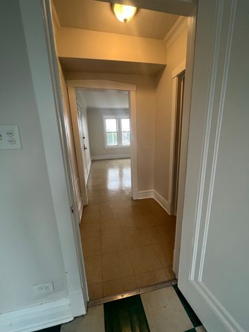 5042 W 21st Place 8, Cicero, IL 60804