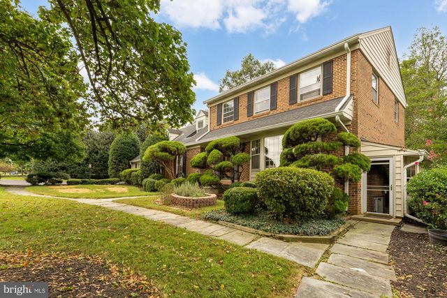 11000 ROSEMONT DR, Rockville, MD 20852