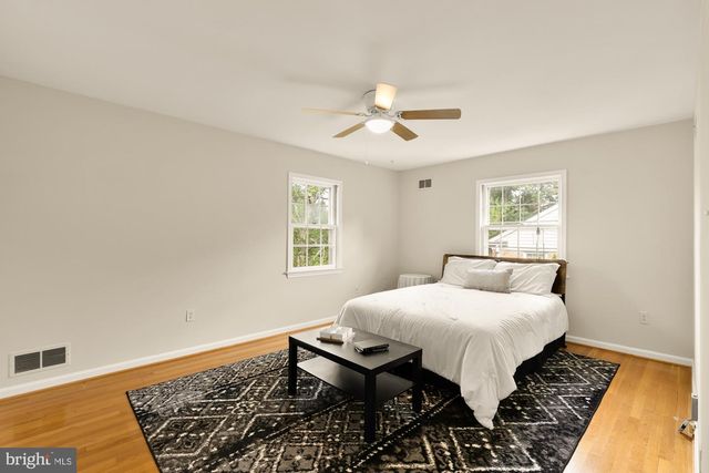 11000 ROSEMONT DR, Rockville, MD 20852