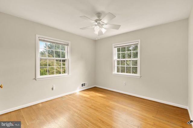 11000 ROSEMONT DR, Rockville, MD 20852