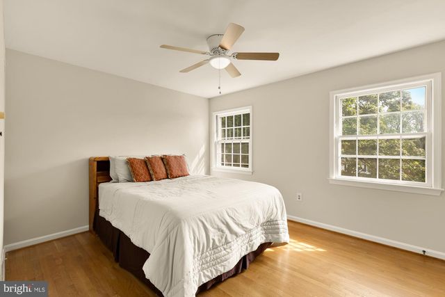 11000 ROSEMONT DR, Rockville, MD 20852
