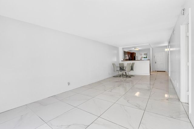 840 PINE Drive 104, Pompano Beach, FL 33060