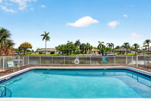 840 PINE Drive 104, Pompano Beach, FL 33060