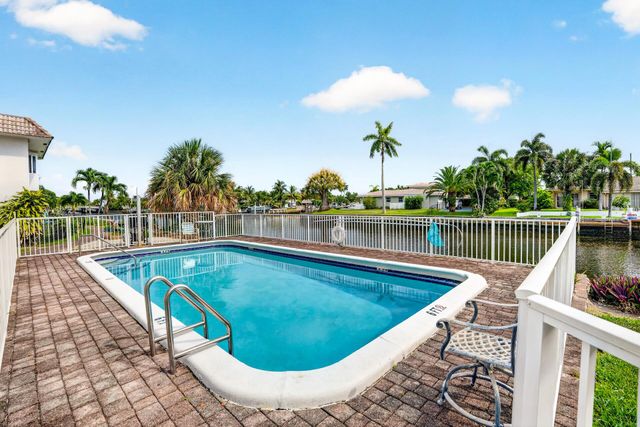 840 PINE Drive 104, Pompano Beach, FL 33060