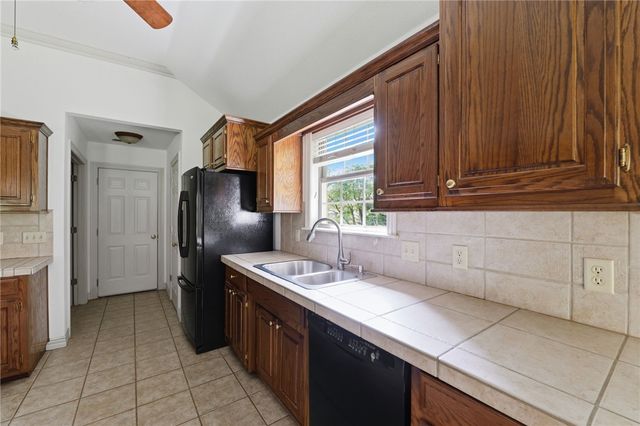 1719 Misty Lane, Fayetteville, AR 72701