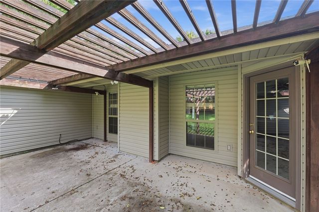 1719 Misty Lane, Fayetteville, AR 72701