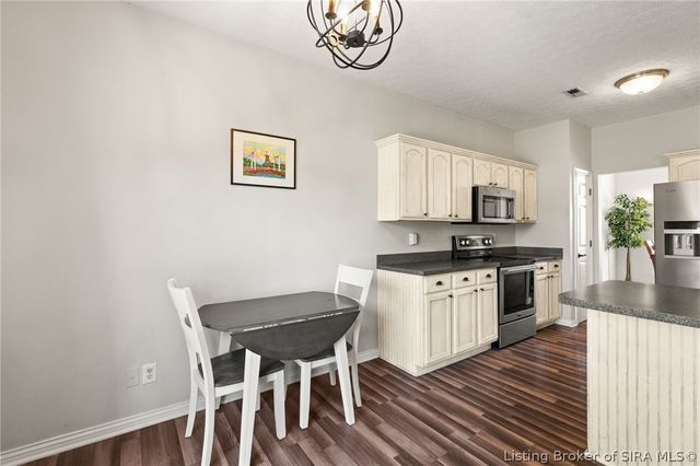 4219 Limestone Trace, Jeffersonville, IN 47130