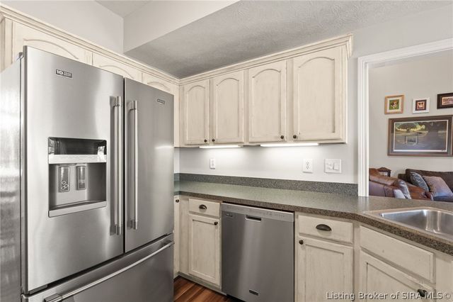4219 Limestone Trace, Jeffersonville, IN 47130