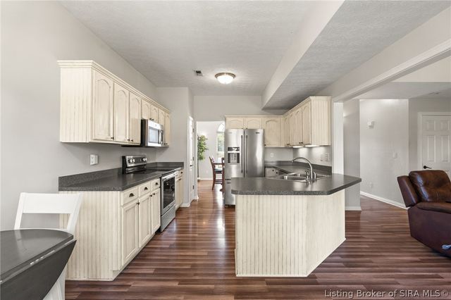 4219 Limestone Trace, Jeffersonville, IN 47130