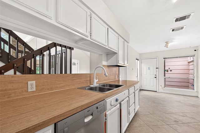 12510 Sungate Lane, Houston, TX 77071