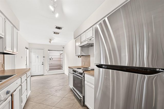 12510 Sungate Lane, Houston, TX 77071