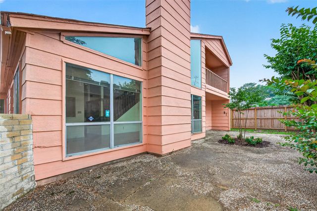 12510 Sungate Lane, Houston, TX 77071