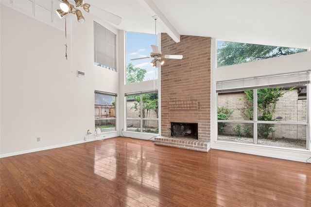 12510 Sungate Lane, Houston, TX 77071