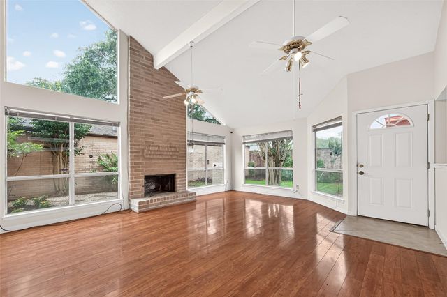 12510 Sungate Lane, Houston, TX 77071
