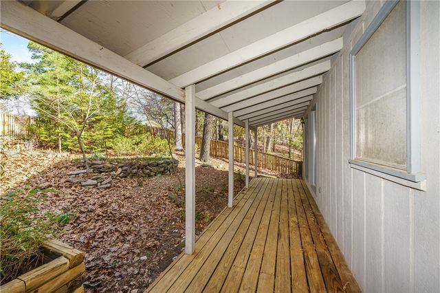 124 Oakridge Drive, Eureka Springs, AR 72632