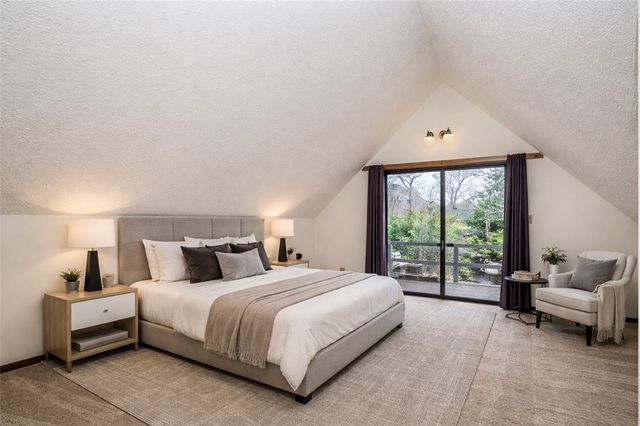 124 Oakridge Drive, Eureka Springs, AR 72632