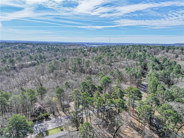 124 Oakridge Drive, Eureka Springs, AR 72632