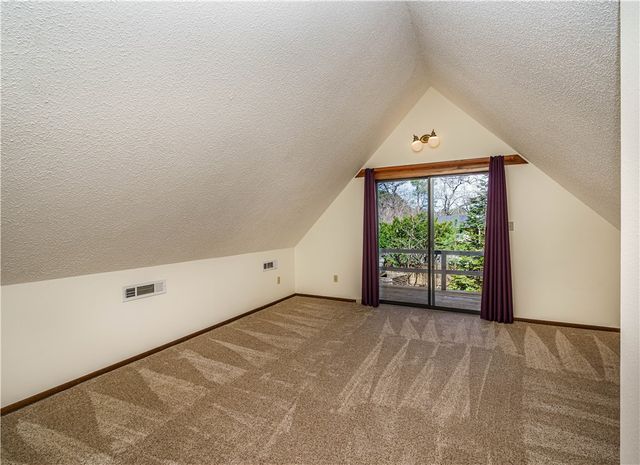 124 Oakridge Drive, Eureka Springs, AR 72632