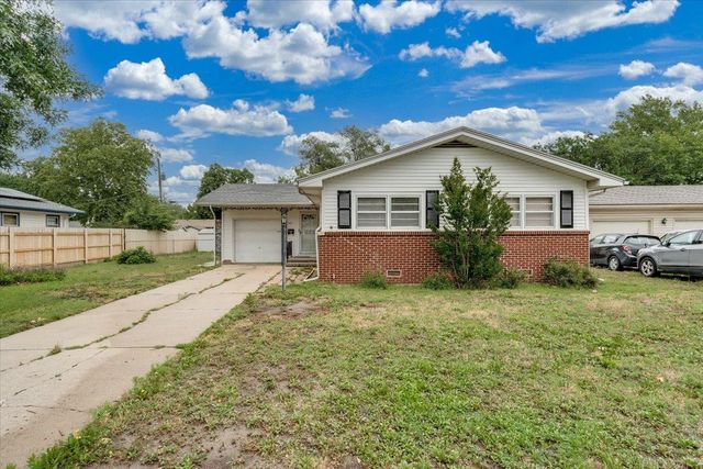 1410 W Dallas St, Wichita, KS 67217