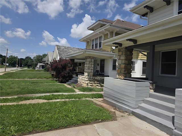 3923 College Avenue, Kansas City, MO 64130
