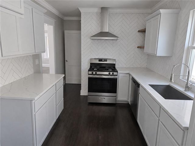 3923 College Avenue, Kansas City, MO 64130