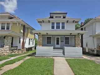 3923 College Avenue, Kansas City, MO 64130