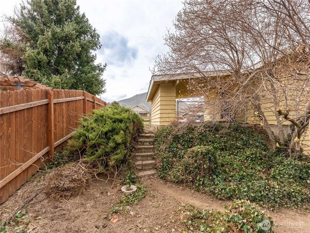 625 Lambert Street, Wenatchee, WA 98801