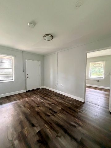 16710 WALLACE, Umatilla, FL 32784