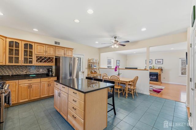 28 Wadsworth Avenue, Metuchen, NJ 08840