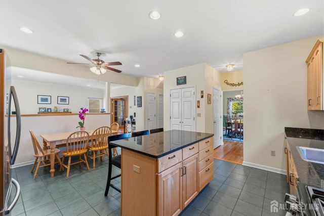 28 Wadsworth Avenue, Metuchen, NJ 08840