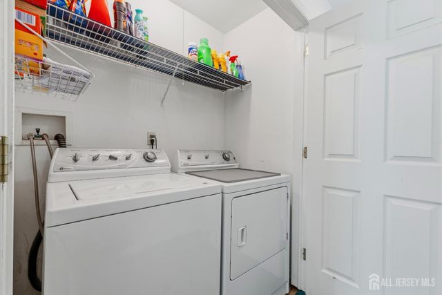 28 Wadsworth Avenue, Metuchen, NJ 08840