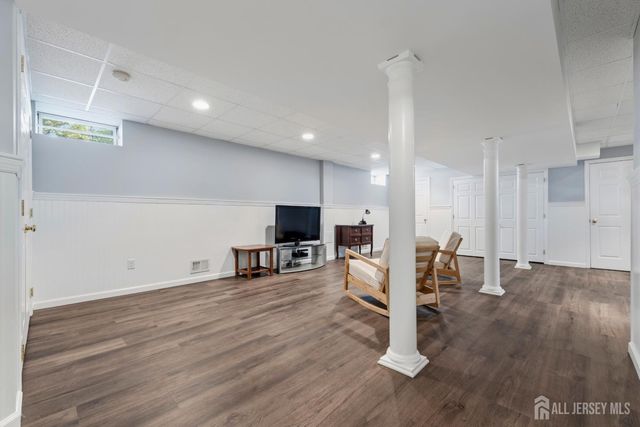 28 Wadsworth Avenue, Metuchen, NJ 08840