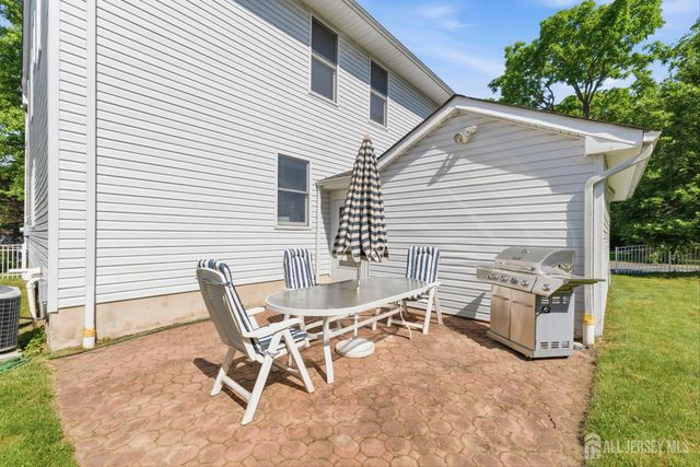 28 Wadsworth Avenue, Metuchen, NJ 08840